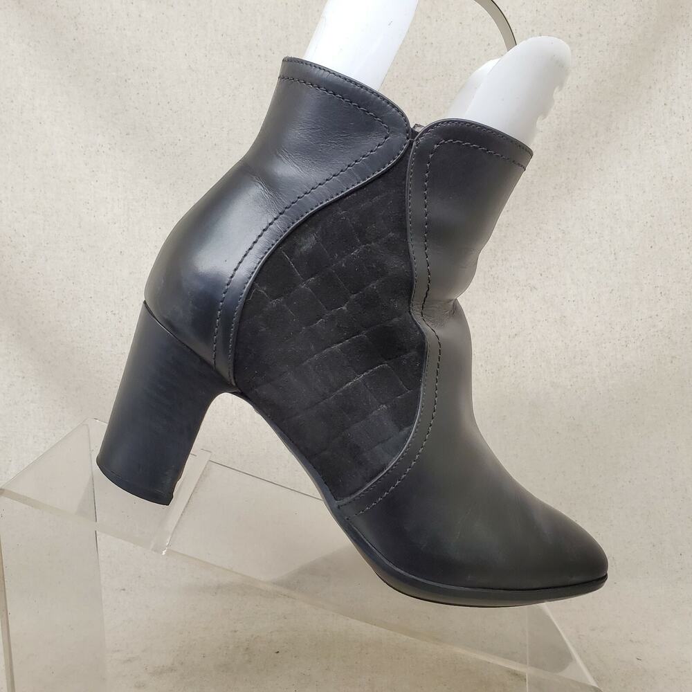Aquatalia Womens Black Leather Side Zip Ankle Boots Booties Size 6.5